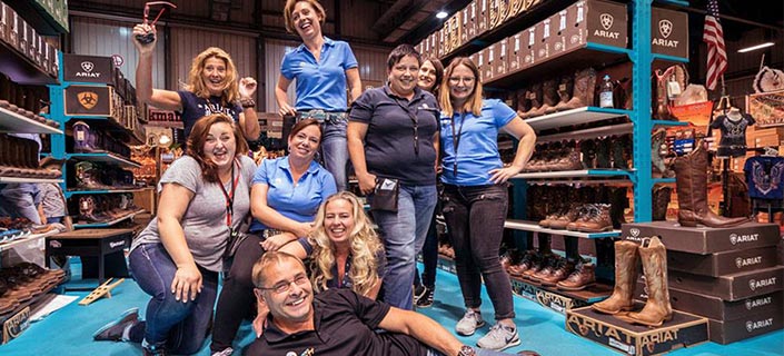 Günstig & Preiswert - Onlineshop für Reitjeans, Reithose, Reitstiefel, Reitschuh und vieles mehr zum Westernreiten in Nussdorf bei Rosenheim